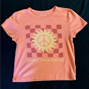 AE Cropped Graphic Tee size M